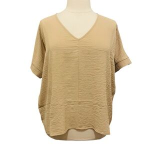 Zenana Outfitters V-Neck Short Sleeve Top sz M